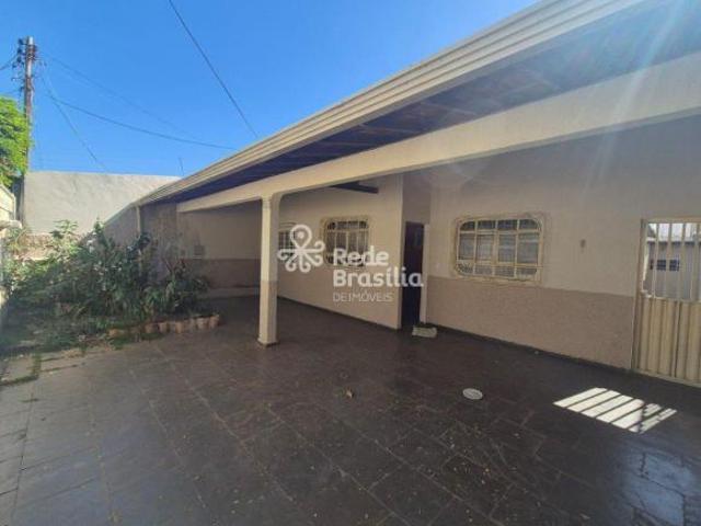 QNM 36 | Casa Nascente com 3 quartos, suíte e quintal | Taguatinga Norte