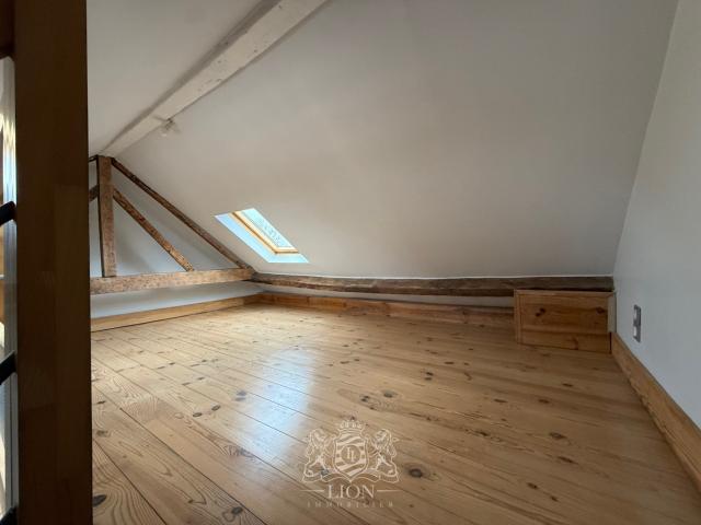 QPV Vieux Lille T3 bis en duplex non meublé