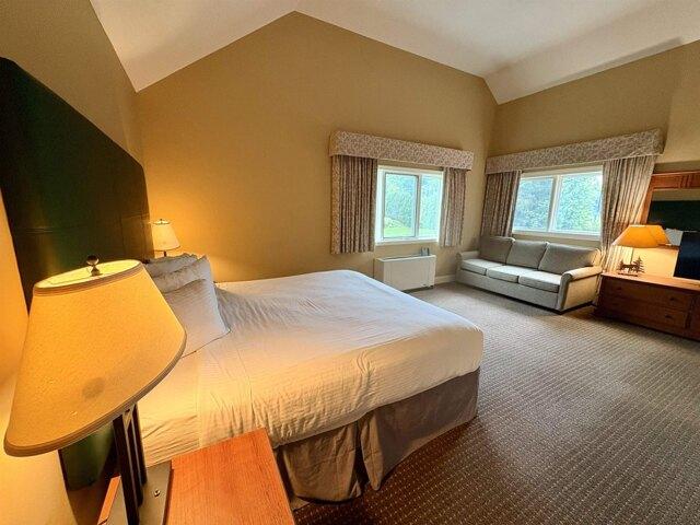Qtr,dover, Condo For Sale
