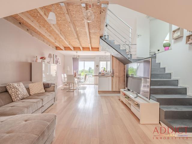 Quatzenheim coup de coeur pour cette jolie maison de ville avec terrasse et garage