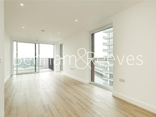 Quay Walk, Wembley HA0, 2 bed flat to rent, £2,400 pcm | PrimeLocation
