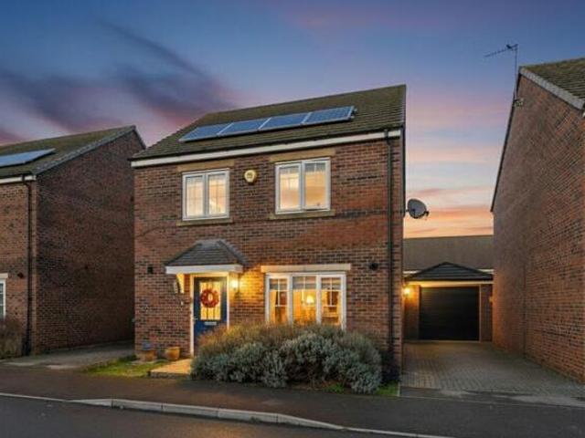 Quayside Way, Hempsted, 4 Bedroom Detached
