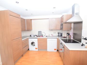 Quayside Drive, Colchester CO2, 1 bed flat to rent, £1,000 pcm | PrimeLocation