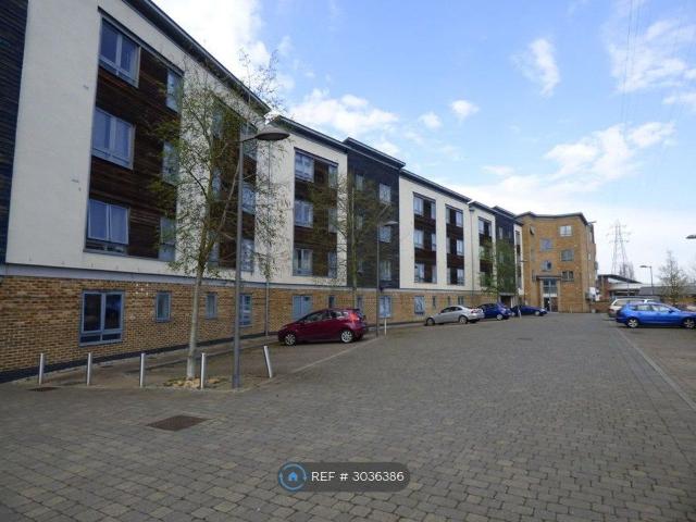 Quayside Drive, Colchester CO2, 1 bed flat to rent, £1,185 pcm | PrimeLocation