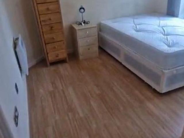 Quayside Drive, Colchester, Essex CO2, 2 bed shared accommodation to rent, £867 pppm | PrimeLocation