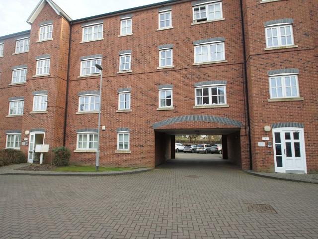 Quayside, Grosvenor Wharf Road, Ellesmere Port, Cheshire. CH65, 2 bed flat to rent, £795 pcm | PrimeLocation