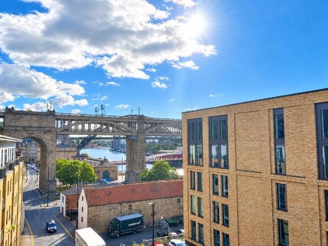 Quayside Lofts, Newcastle Upon Tyne NE1, 2 bed flat to rent, £1,200 pcm | PrimeLocation
