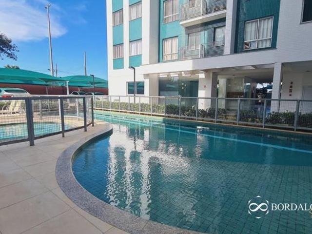 Quadra 8 Espetacular apartamento 2 quartos sendo 1 suíte no Residencial Golden Green Setor Sul do