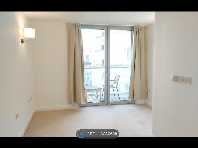 Quadrant Court, Wembley HA9, 1 bed flat to rent, £1,700 pcm | PrimeLocation