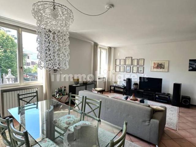 Quadrilocale 133 m², Centro, Nave