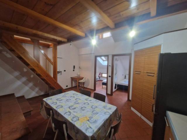 Quadrilocale 91 m², Irnerio, Bologna