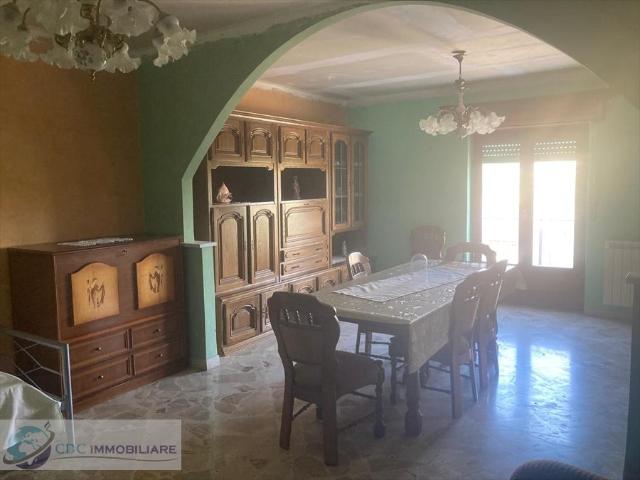 Quadrilocale con box in via friddi 70, Lercara Friddi