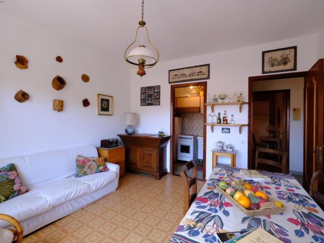 Quadrilocale con box, Sassello palo