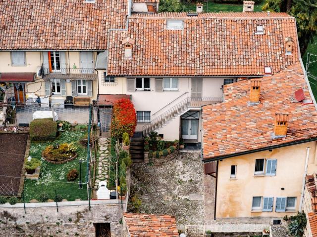 Quadrilocale con giardino a Cesana Torinese