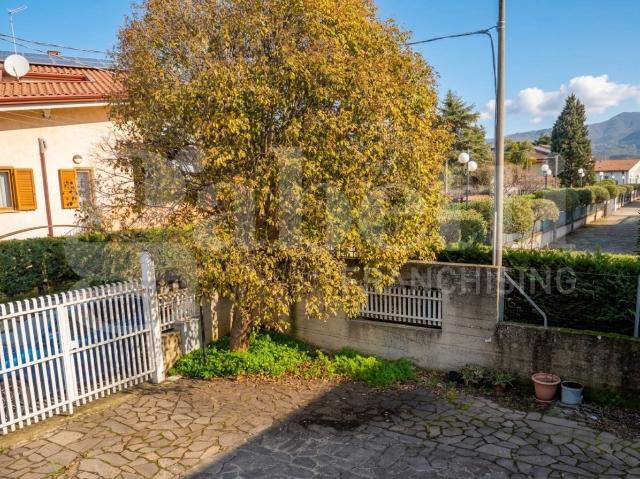 Quadrilocale con giardino a Rende