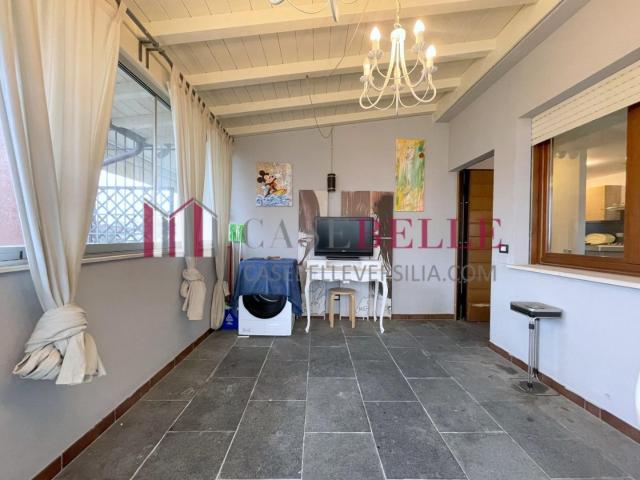 Quadrilocale con giardino, Camaiore lido di
