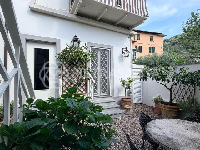 Quadrilocale con giardino, Pietrasanta capriglia