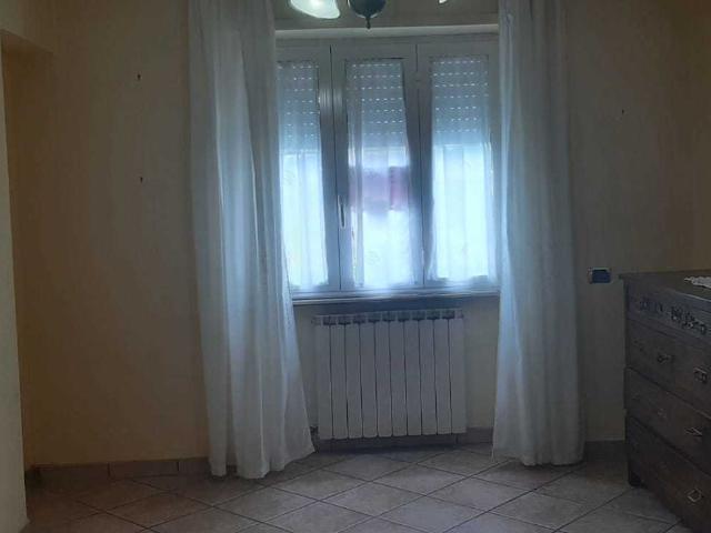 Quadrilocale con terrazzi in giuseppe verdi 46, Montecastrilli