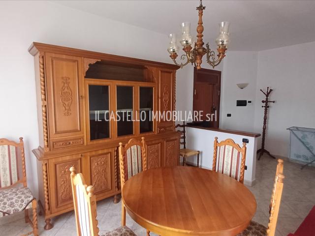 Quadrilocale con terrazzo, Chiusi scalo