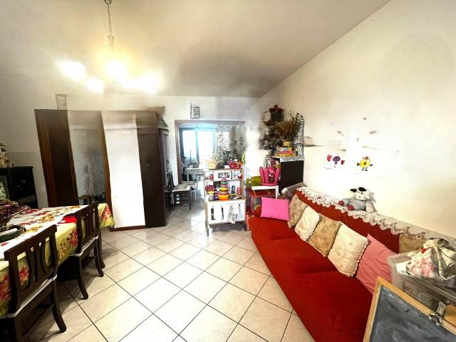 Quadrilocale con terrazzo in via giotto, Poggio a Caiano