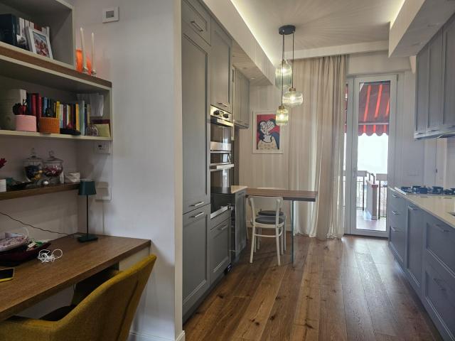 Quadrilocale con terrazzo in via guido reni, Pontassieve