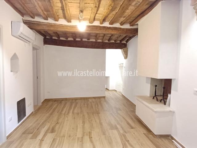Quadrilocale con terrazzo, Sarteano centro storico