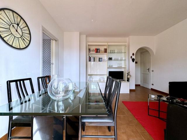 Quadrilocale con terrazzo, Seravezza querceta