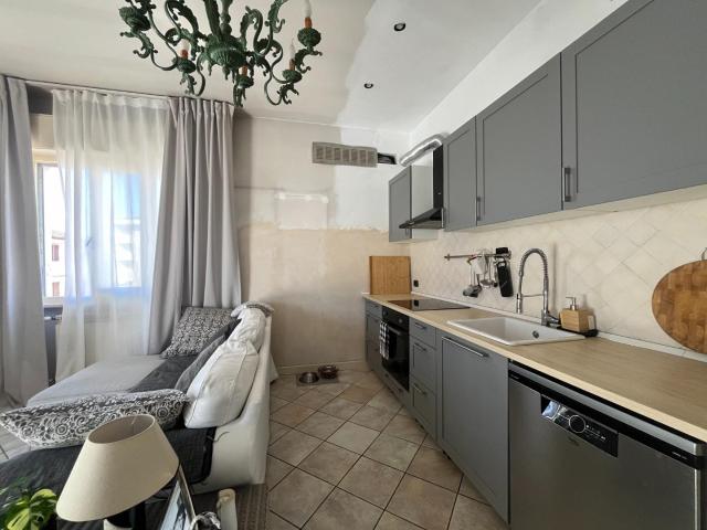 Quadrilocale con terrazzo, Seravezza querceta