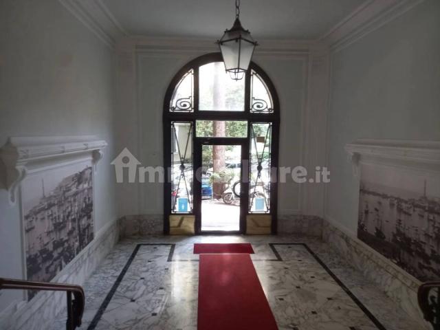 Quadrilocale corso Magenta, Castelletto, Genova