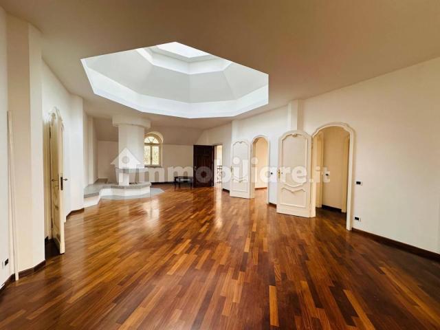 Quadrilocale via Savonarola, Legnarello, Legnano