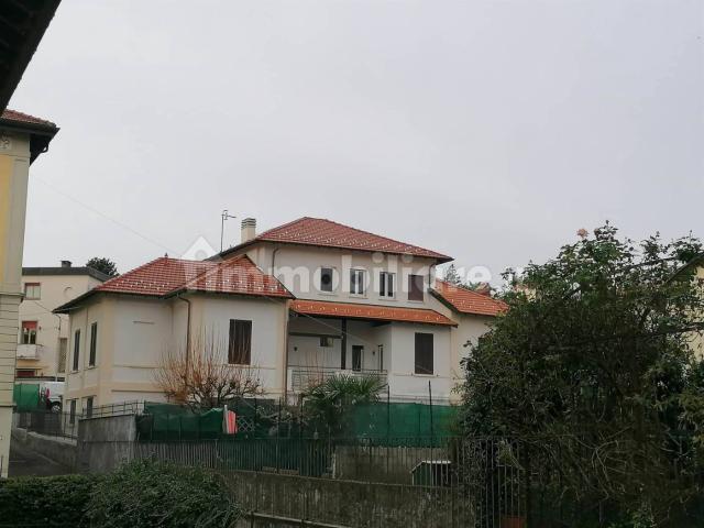 Quadrilocale Archimede 30, Sant'Ambrogio, Varese