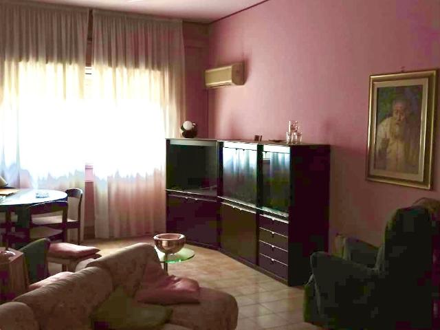 Quadrilocale arredato in affitto a Palermo