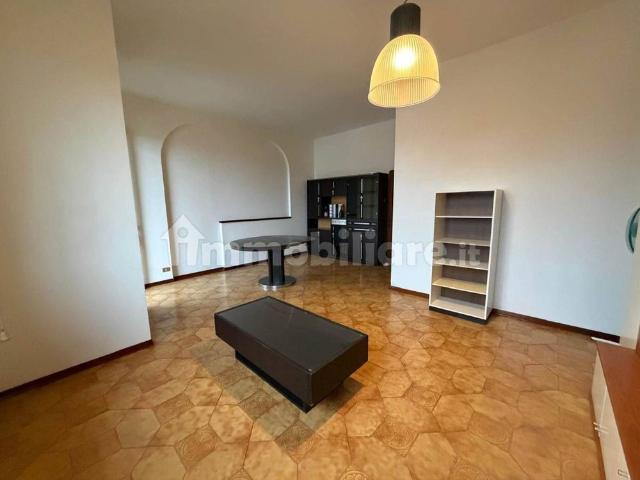Quadrilocale buono stato, secondo piano, Zona Mensa, Via Toscana, Certaldo