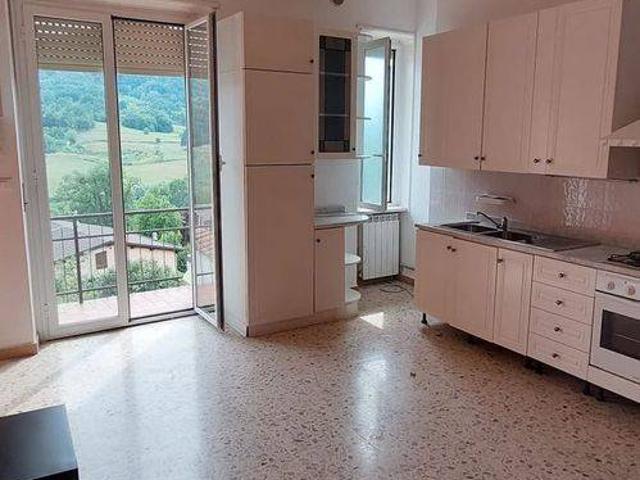 Quadrilocale buono stato, secondo piano, Alta Val Tidone