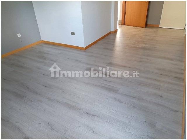 Quadrilocale buono stato, secondo piano, Centro, Fossano