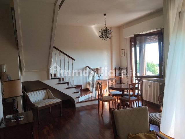 Quadrilocale buono stato, sesto piano, Centro Mare, Pesaro