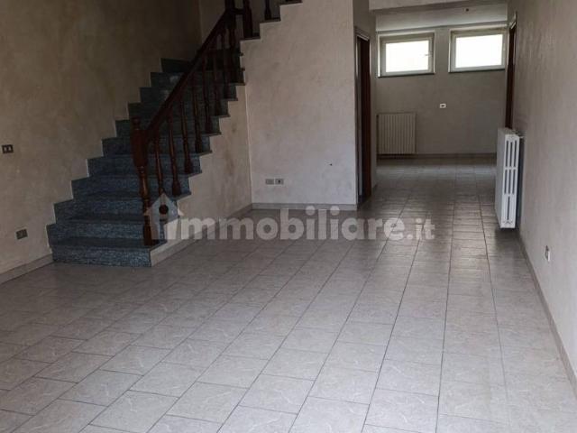 Quadrilocale buono stato, su più livelli, Quarto Valenzani, Asti