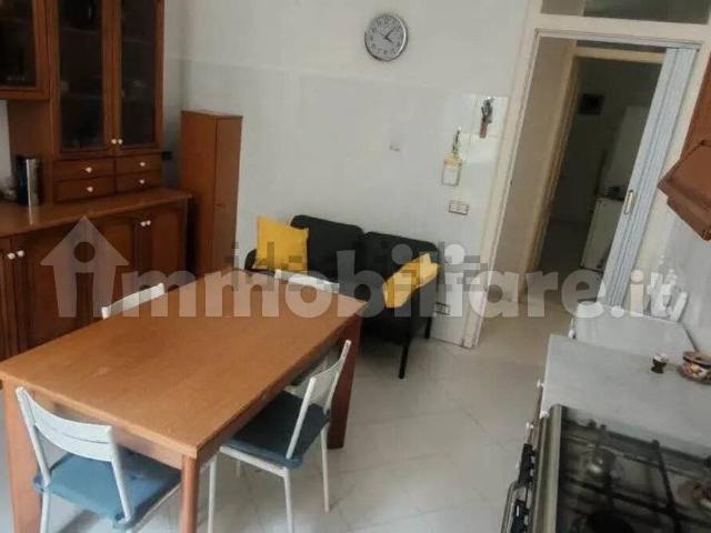 Quadrilocale buono stato, piano terra, Centro, Carrara