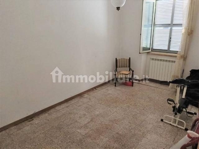 Quadrilocale buono stato, piano terra, Centro, Ronciglione