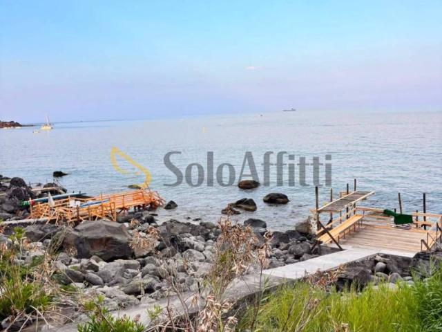 Quadrilocale buono stato, piano terra, Aci Trezza, Aci Castello