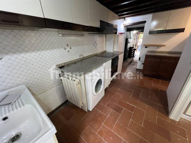 Quadrilocale buono stato, piano terra, Greve in Chianti