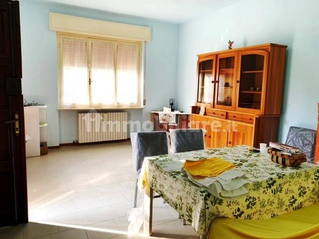 Quadrilocale buono stato, piano terra, Montebello, Montebello della Battaglia