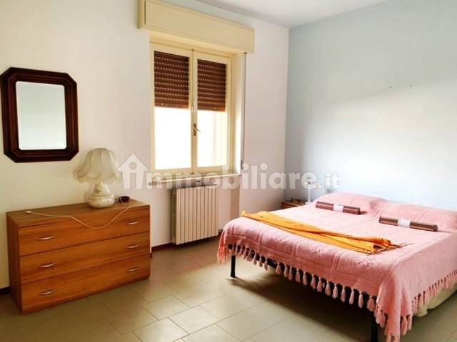 Quadrilocale buono stato, piano terra, Montebello, Montebello della Battaglia