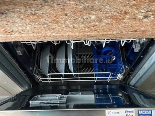 Quadrilocale buono stato, primo piano, Avenza, Carrara