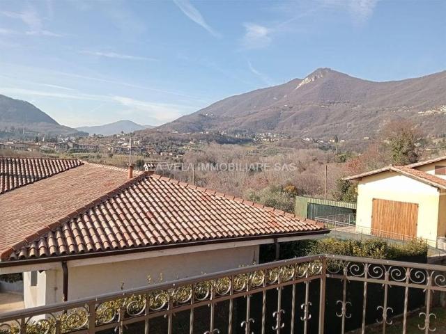 Quadrilocale buono stato, primo piano, Roè Volciano