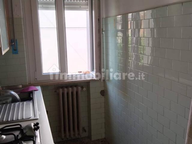 Quadrilocale buono stato, primo piano, Tombaccia, Pesaro