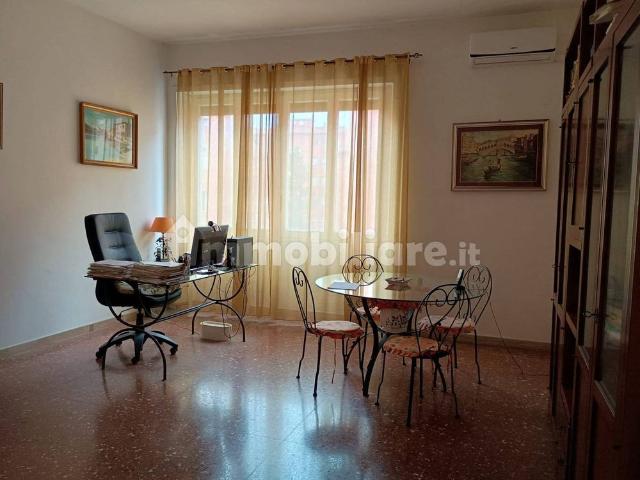 Quadrilocale buono stato, quarto piano, Città Giardino, Roma