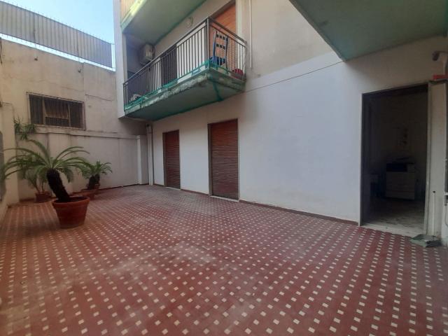 Quadrilocale da ristrutturare a Siracusa