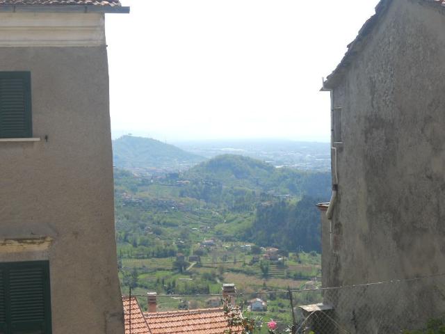 Quadrilocale da ristrutturare, Ortonovo nicola