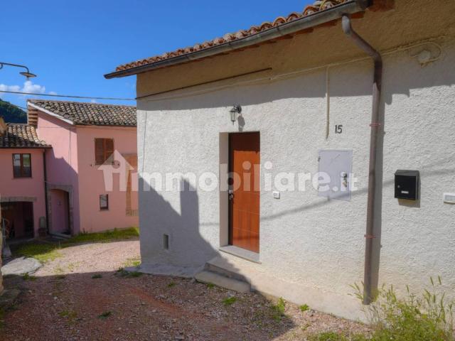 Quadrilocale frazione Valdiea, Camerino